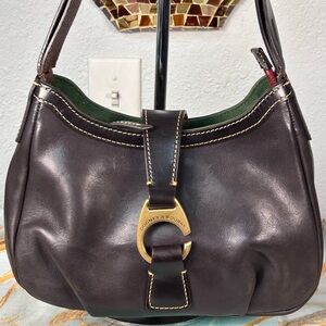Dooney & Bourke Vintage Leather Shoulder Bag 😍🔥